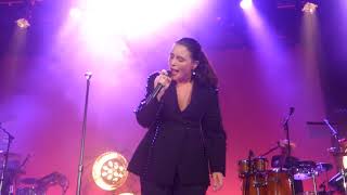 Video thumbnail of "Jessie Ware - Alone (HD) - Islington Assembly Hall - 05.09.17"