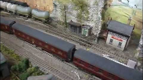 model railway - helmsdeep