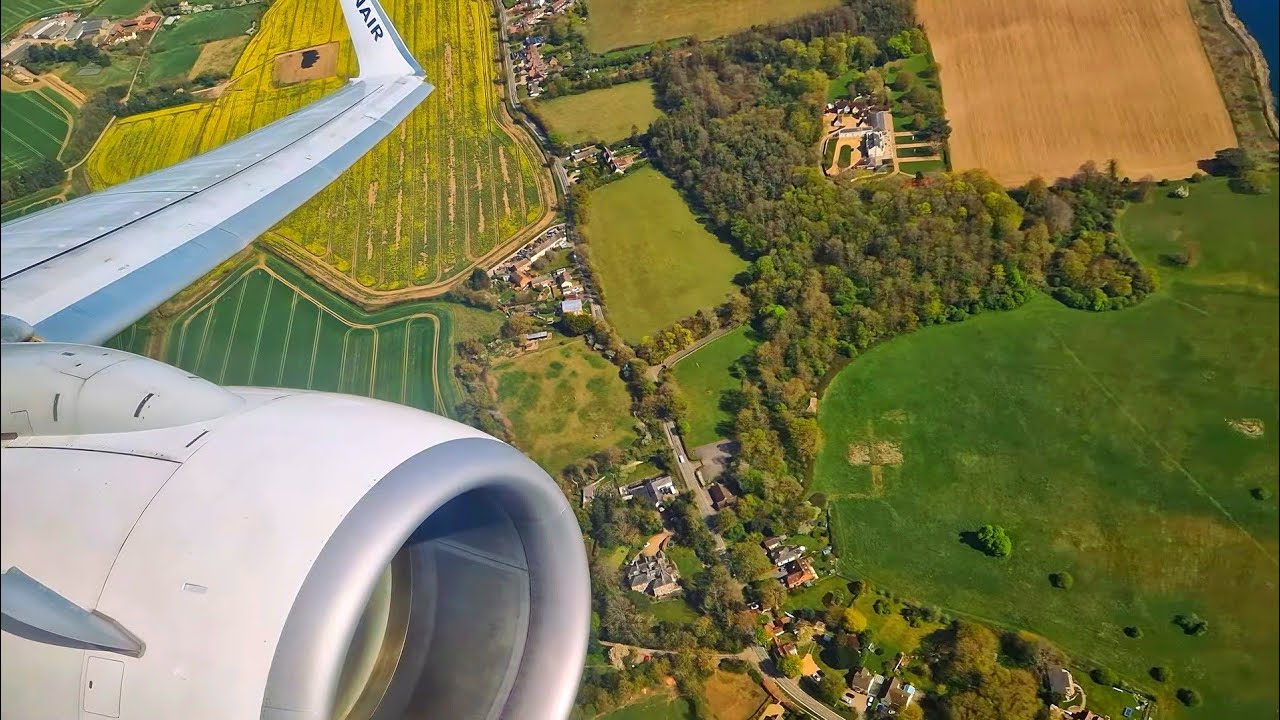 [4K] RYANAIR 737-800 Gorgeous Takeoff from London Stansted