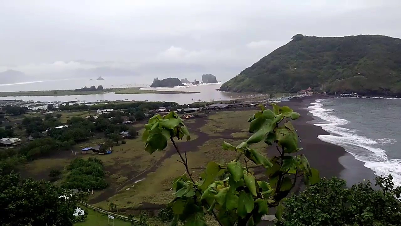  Pemandangan dari atas  bukit YouTube