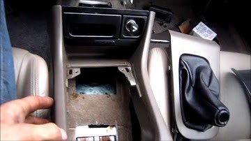 How to remove Acura Integra ashtray and cup holder from center console ash tray removal