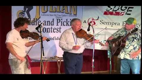 2014-05-31 Adult Twin   Grant Wheeler and Hughie Smith - Julian Fiddle Contest 2014