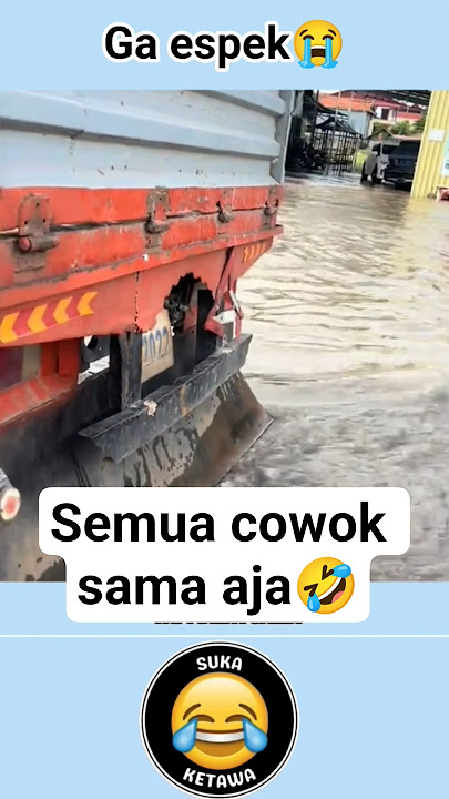 WHEN YOU SEE SOMEONE DRIVING A MOTORCYCLE ON THE ROAD🤣 #viralvideo #funny #laughing