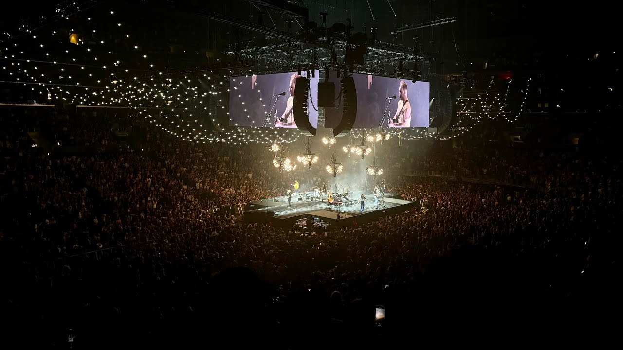 Zach Bryan - Revival - live at Crypto.com Arena (90s camcorder)