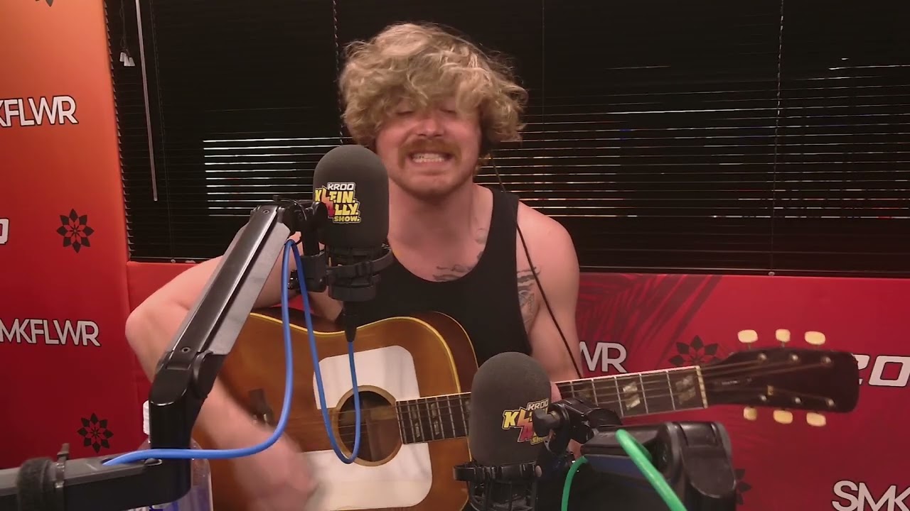 Sublime performs their brand new song 