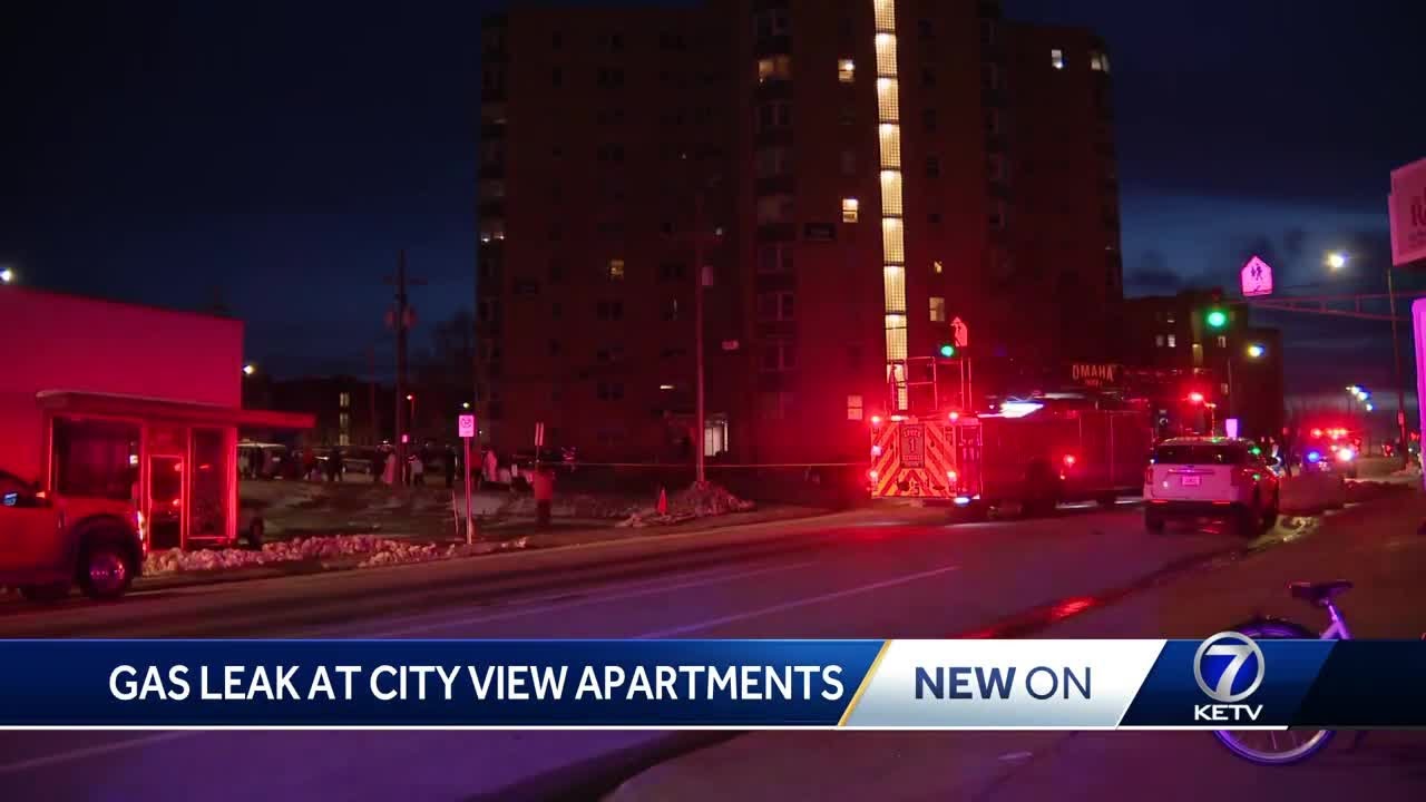 Omaha fire crews, MUD respond to apparent gas leak at apartment complex ...