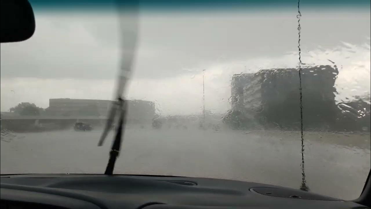 David Manejando bajo la lluvia en Houston Texas - YouTube