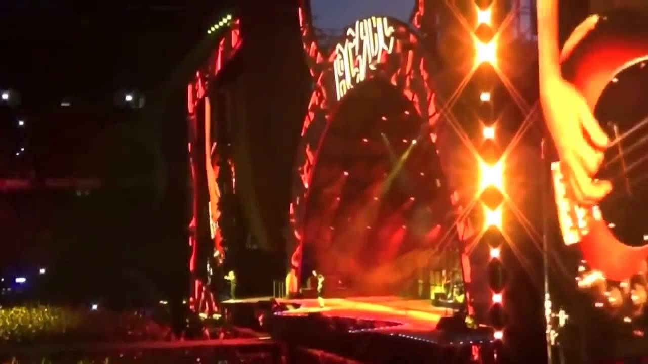 AC DC Live at Madrid Spain full concert 2016 hd - YouTube