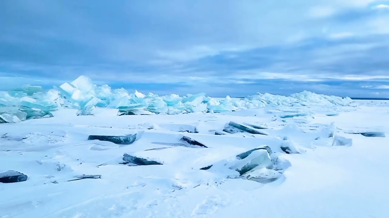листвянка весенние торосы. через торосы ладожского льда. торосы на чудском озере. торосы на ладожском озере. торосы баренцево море.