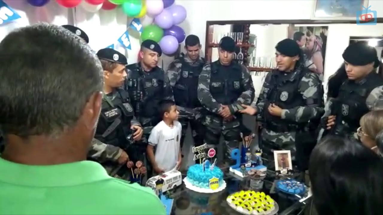 Policiais Militares da 1° CIPM participam de  aniversário de criança em Pedras de Fogo