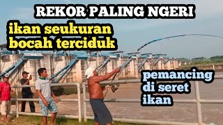 REKOR PALING NGERI ..!! MANCING SENGGET MANCING GARONG DI PINTU AIR BENDUNG GERAK KETIKA BANJIR