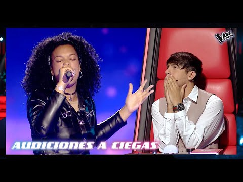 Sofía Martirena canta Como la flor
