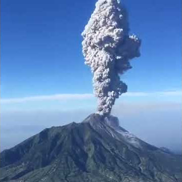 erupsi merapi dri puncak merbabu