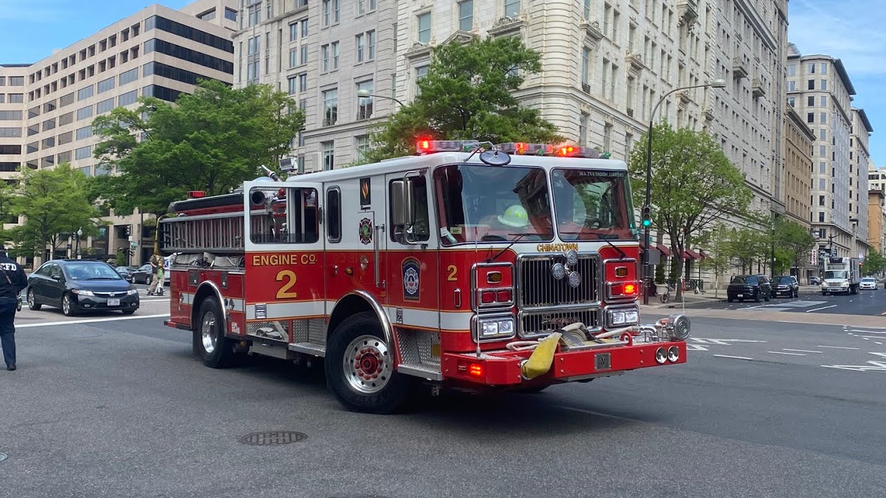 DCFD Engine 2 responding - YouTube