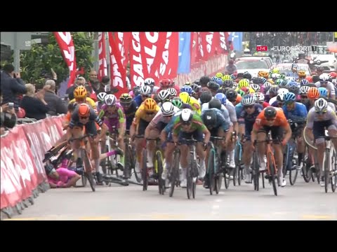 UCI ProSeries (Tour of Turkey) crash 14.4.2021