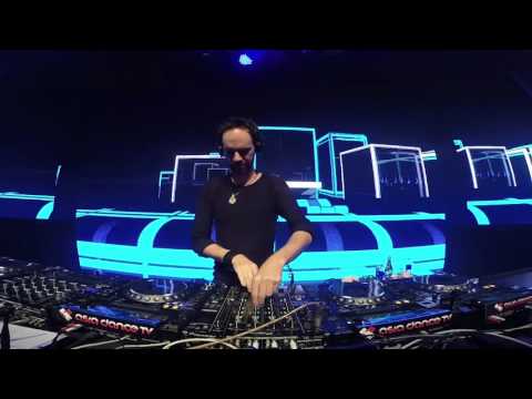 Mark Sixma Live ArmadaNightVn 12-9-2015 FullHd