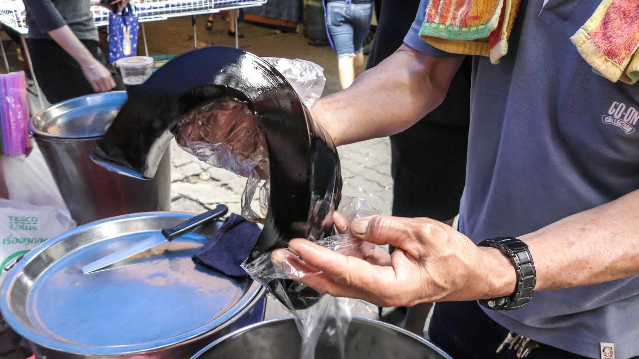 The Black Jelly from Thailand. Strange Food and Drinks Seen on Bangkok