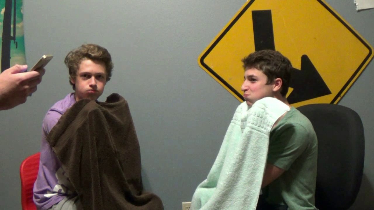 (PUKE ALERT!) TRY NOT TO LAUGH CHALLENGE! YouTube