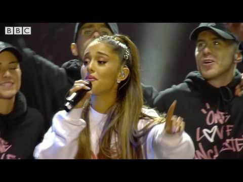 Wideo: Ariana Grande Ogłasza Koncert Charytatywny