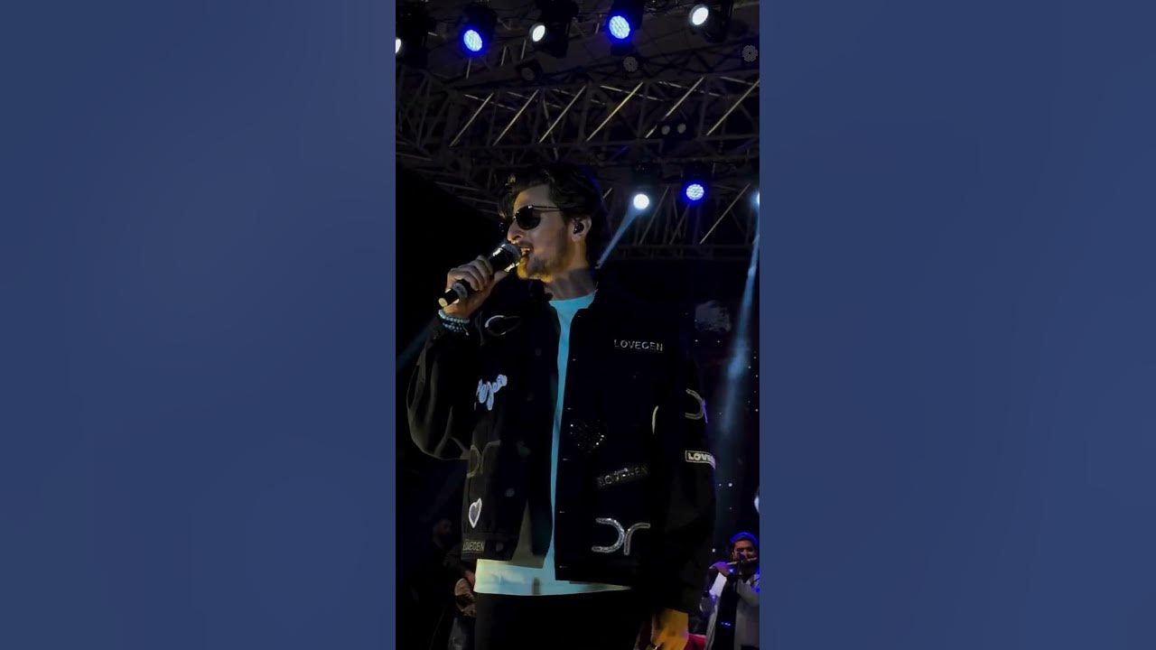 Tera Zikr✨🤍 #darshanraval #love #lovegen #terehawale #bluefamily #bangalore #concert #videography