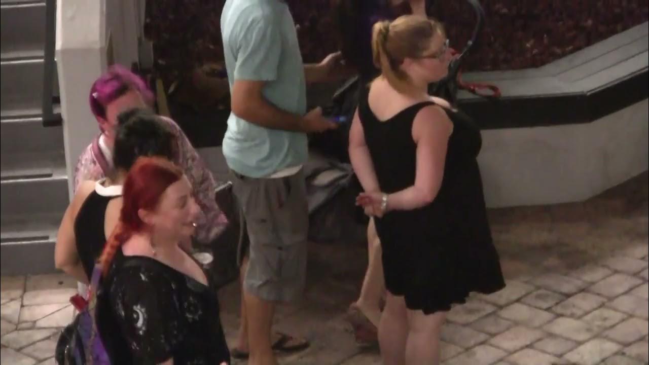 BETWEEN BLUFFS "LIVE" THE ALE & WITCH 4823 YouTube