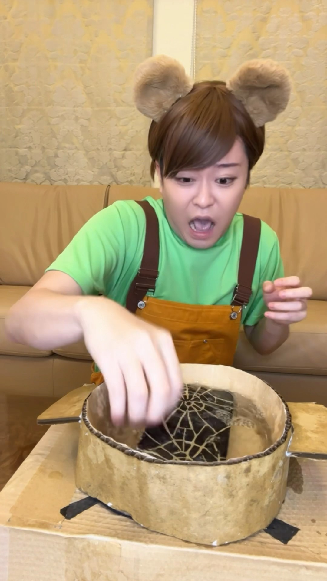 iPhone RAMEN MADE FROM BROKEN CARDBOARD！#asmr