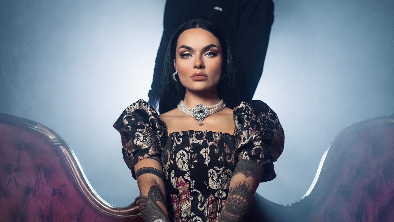 在 YouTube 上观看 ZUSJE - GARNY CHŁOPIEC (prod. CrackHouse) 在 YouTube 上观看 ZUSJE - GARNY CHŁOPIEC (prod. CrackHouse)