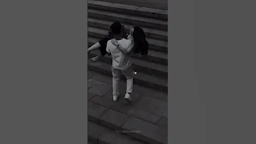 قمر الزمان H تصميمي Use Headphones حالات واتساب وستوريات 