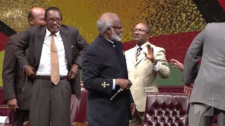 West Angeles COGIC Praise Break Angela Bassett & C...
