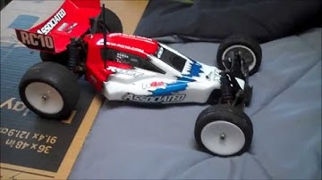 Team Associated RC10B4.2 Jumping and Bashing