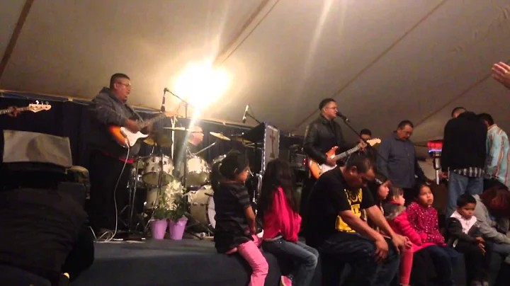 2014 (4) Curtis Brothers singing "Jesus is his nam...