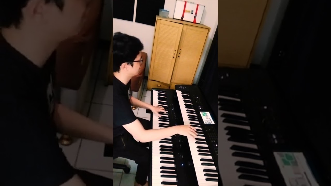 Sleduj Piano + Lead Synth on Jelly's Da Beener na YouTube Sleduj Piano + Lead Synth on Jelly's Da Beener na YouTube
