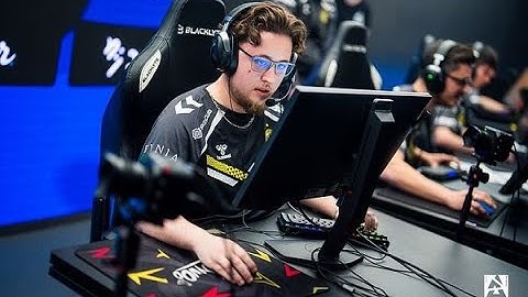 "ZywOo DESTROYS on Nuke! 🔥 INSANE  (30-7) w/ apEX & mezii | FACEIT Rank Match + Voice Comms"