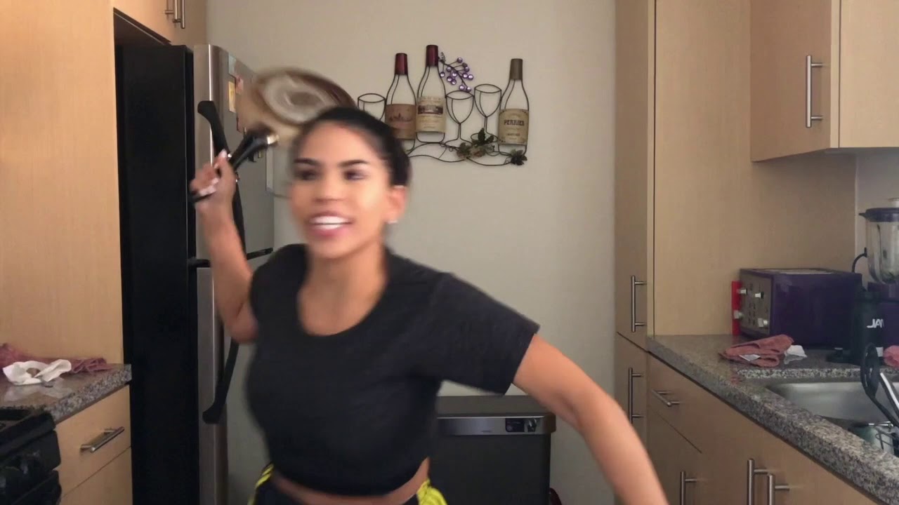 Elizabeth Ruiz Skit Compilation - YouTube