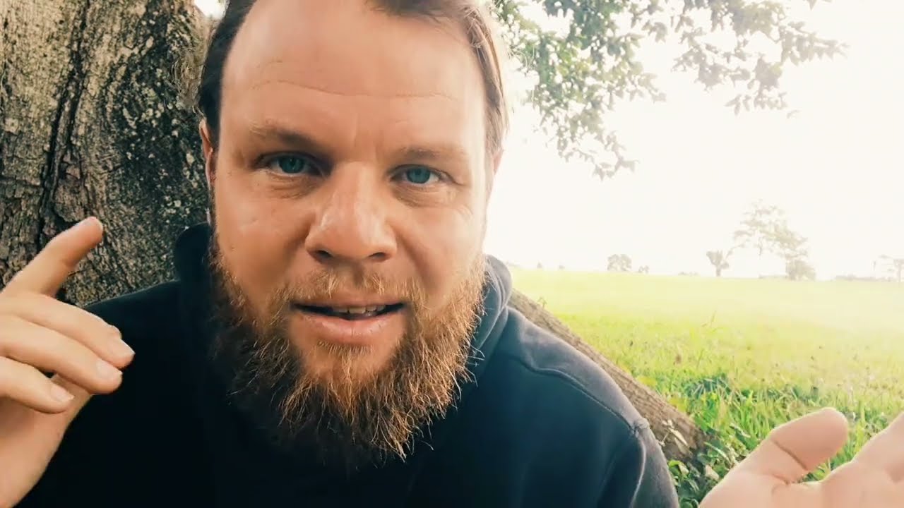 Dieser Jemand ist für dich genau das was du schon intuitiv fühlst, nämlich die Liebe deines Lebens 