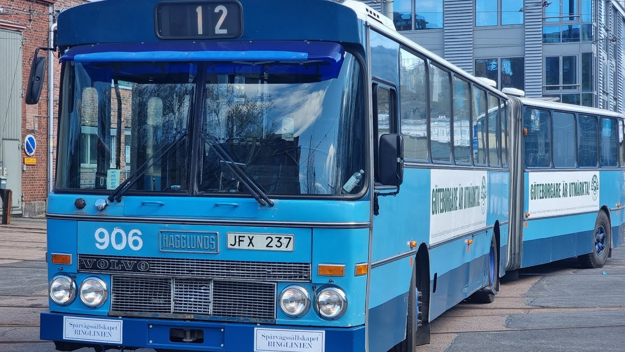 Utflykt med Ringliniens ledbuss från 1976.