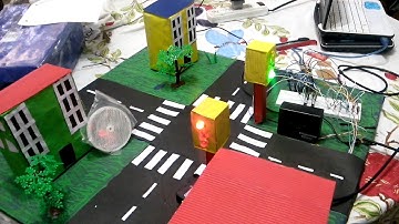 Semaforo Inteligente - Arduino UNO - By LosCuatroFantasticos