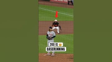 SMARTEST Base Running Play EVER 🤯