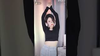 王梓伊 20220220031859