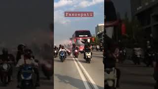 Download Mp3 #shorts Bangga mengawalmu PERSIS SOLO 1923 LASKAR SAMBER NYAWA Gudang lagu Download Mp3 #shorts Bangga mengawalmu PERSIS SOLO 1923 LASKAR SAMBER NYAWA