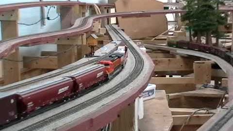 Ho Scale Santa Fe Warbonnet C40-8W # 841 on The Daygo Part 1