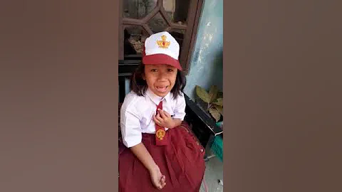 michelle mau masuk sekolah SD hari pertama