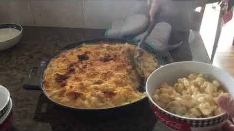 Stovetop Mac n Cheese in the Cast Iron Skillet