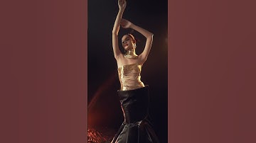 Thanh Tuyền quyến rũ từ BST Eclipse của Đỗ Long. #dolong