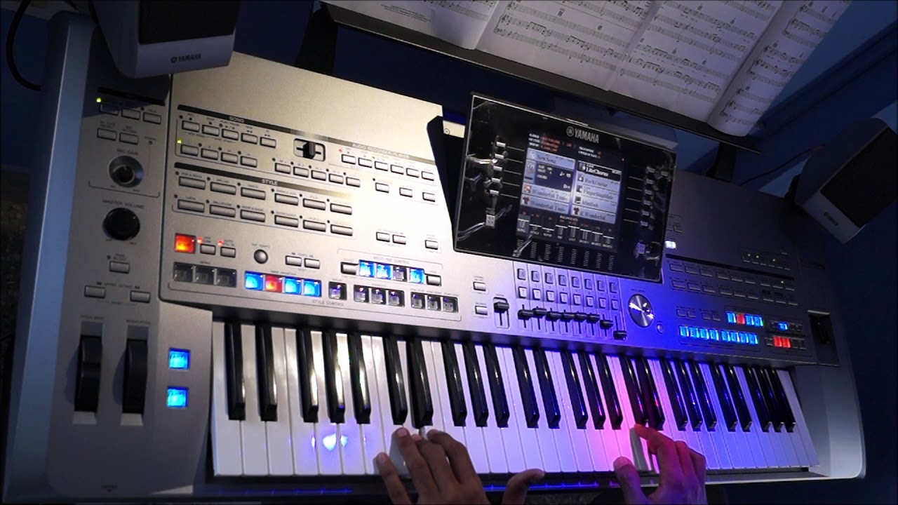 Tyros 5 - Eric Clapton - Wonderful Tonight (Instrumental)