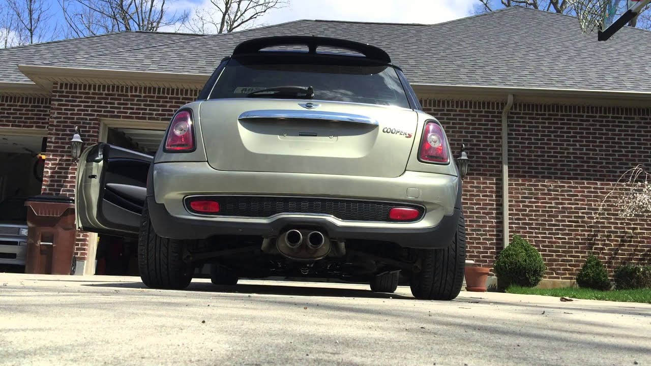 2007 Mini Cooper S R56 with K&N Intake Stock Exhaust