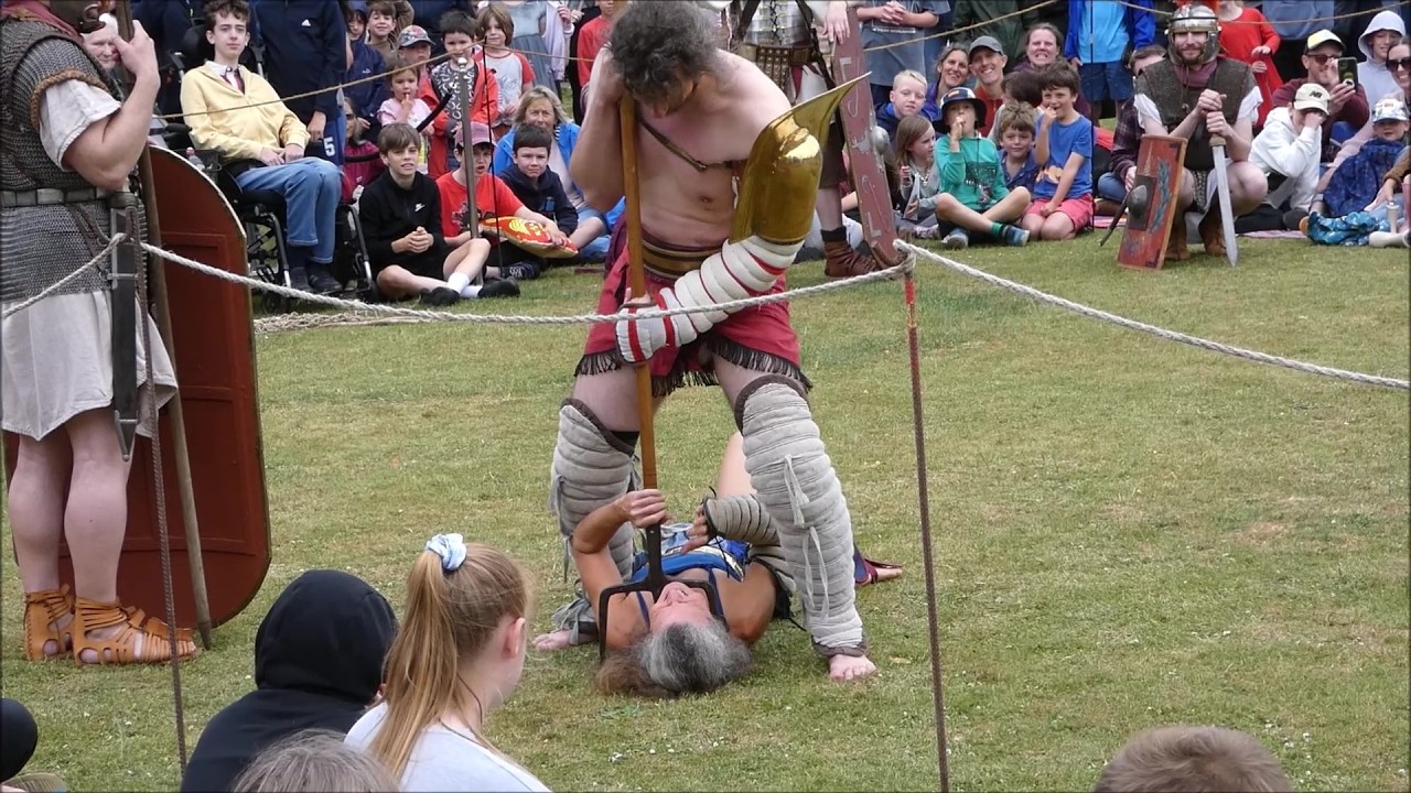 Gladiator Match 1 -Trident & Net versus Sword & Shield, by Legio Secunda Augusta