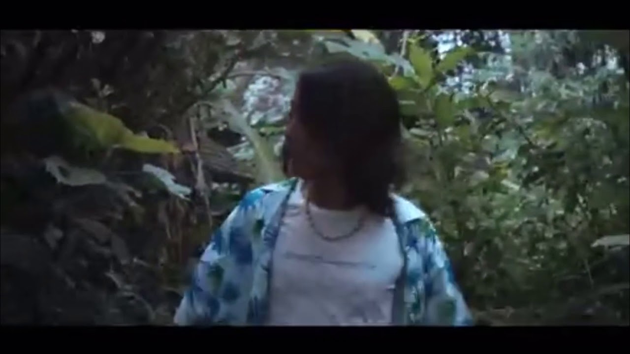 female killer neck snap - YouTube