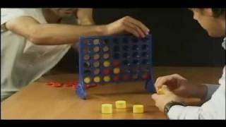 Owen Hargreaves vs. Ryan Giggs - playing Connect Four