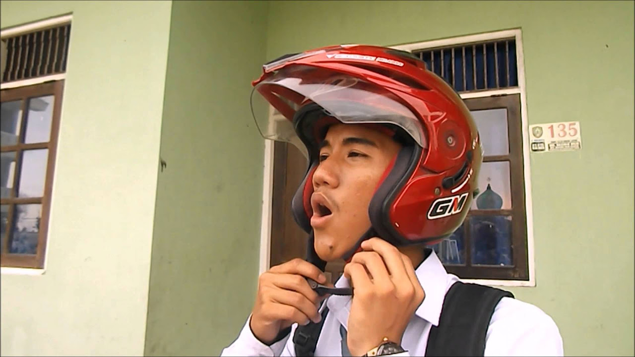 Harris J - Worth It Music Video (XII IPA SMA ISLAM TERPADU AL-MADANIYAH SAMUDA 2015/2016)